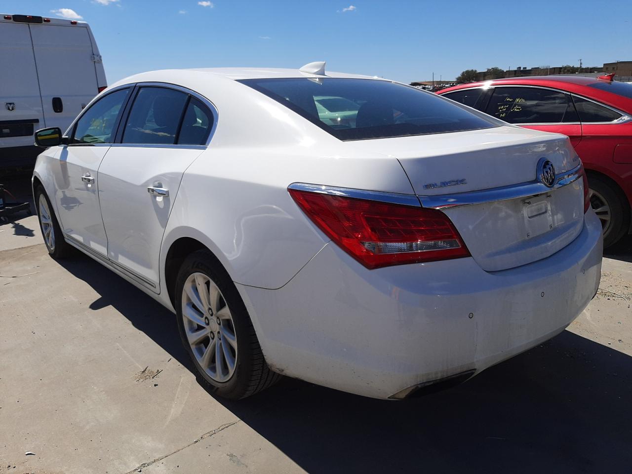 Photo 3 from auction – 2015 BUICK LACROSSE with VIN 1G4GB5G38FF142622