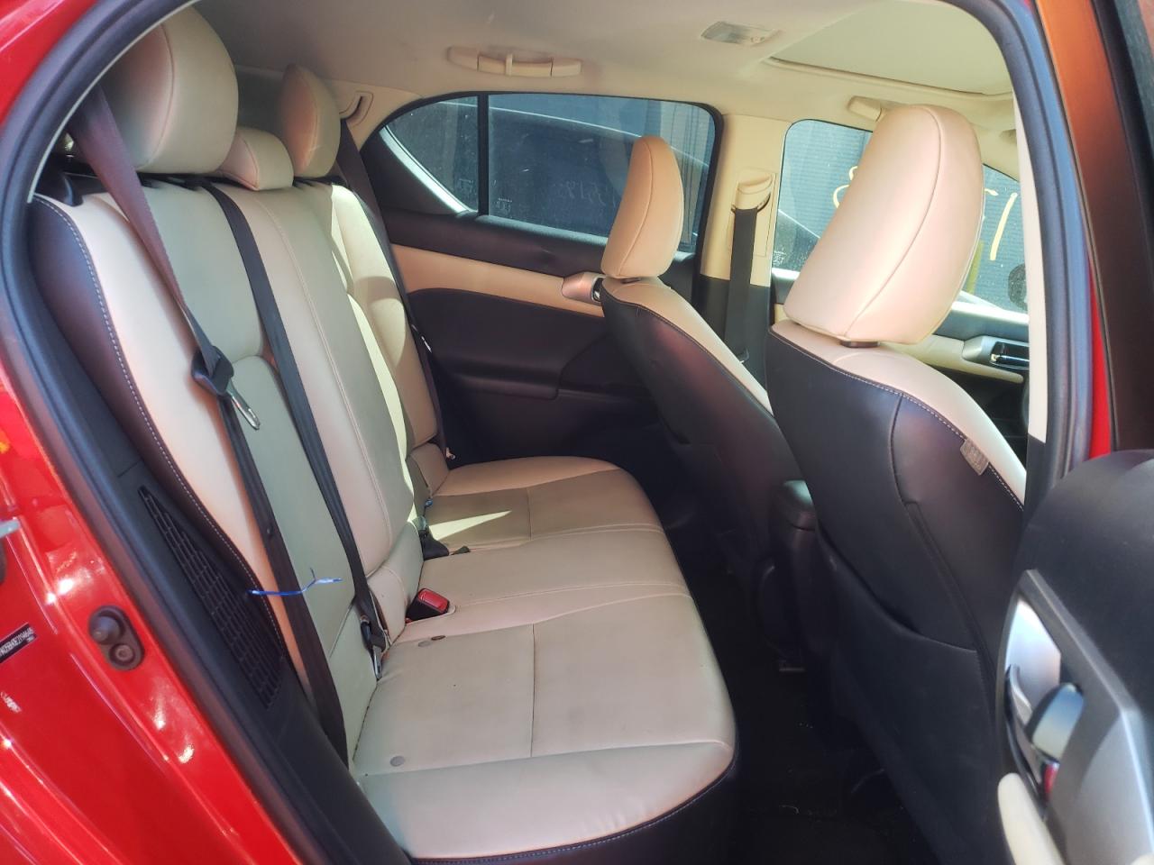 Photo 6 from auction – 2014 LEXUS CT 200 with VIN JTHKD5BH0E2194648
