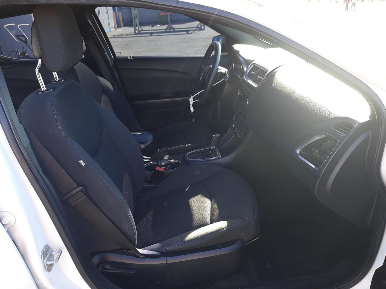 Photo 5 from auction – 2012 DODGE AVENGER SE with VIN 1C3CDZAB1CN193521