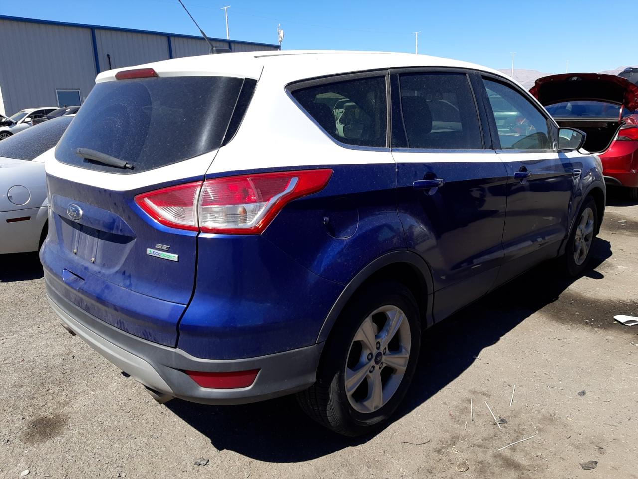 Photo 4 from auction – 2015 FORD ESCAPE SE with VIN 1FMCU0GX5FUC13009