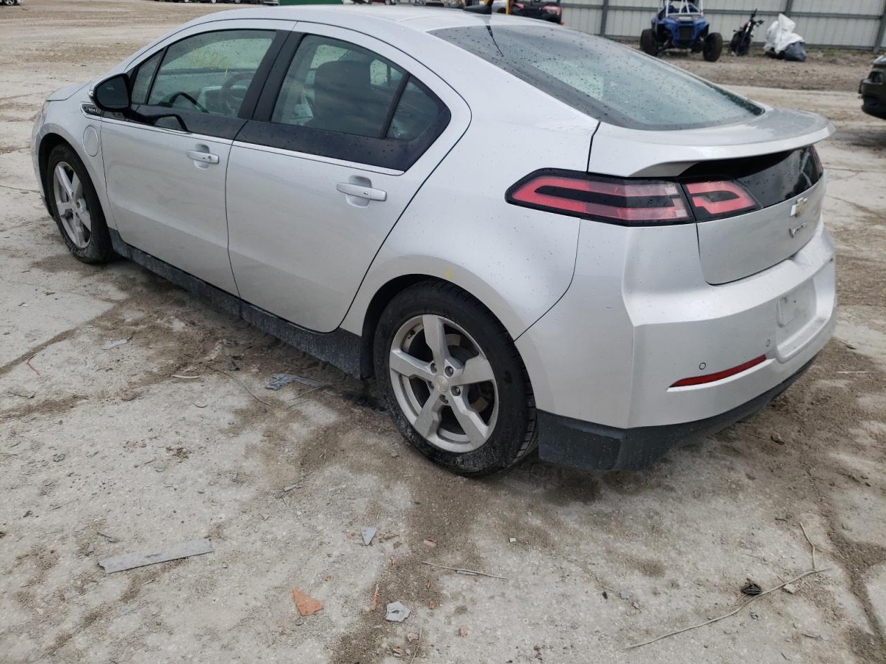 Photo 3 from auction – 2013 CHEVROLET VOLT with VIN 1G1RA6E47DU102079