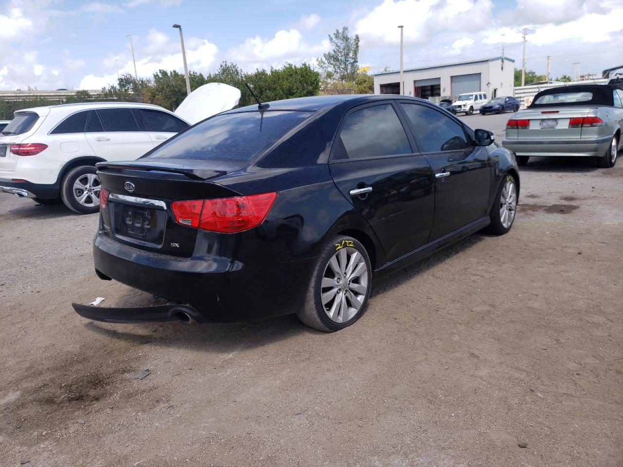 Photo 4 from auction – 2010 KIA FORTE SX with VIN KNAFW4A38A5192651