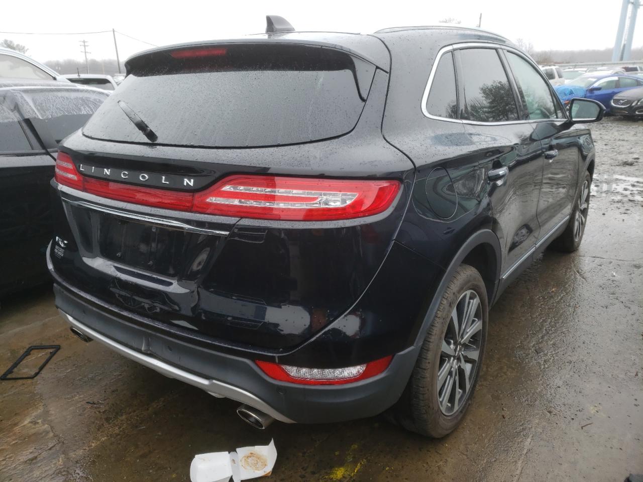 Фото 4 с аукциона – 2019 LINCOLN MKC RESERV с VIN 5LMCJ3D97KUL03401