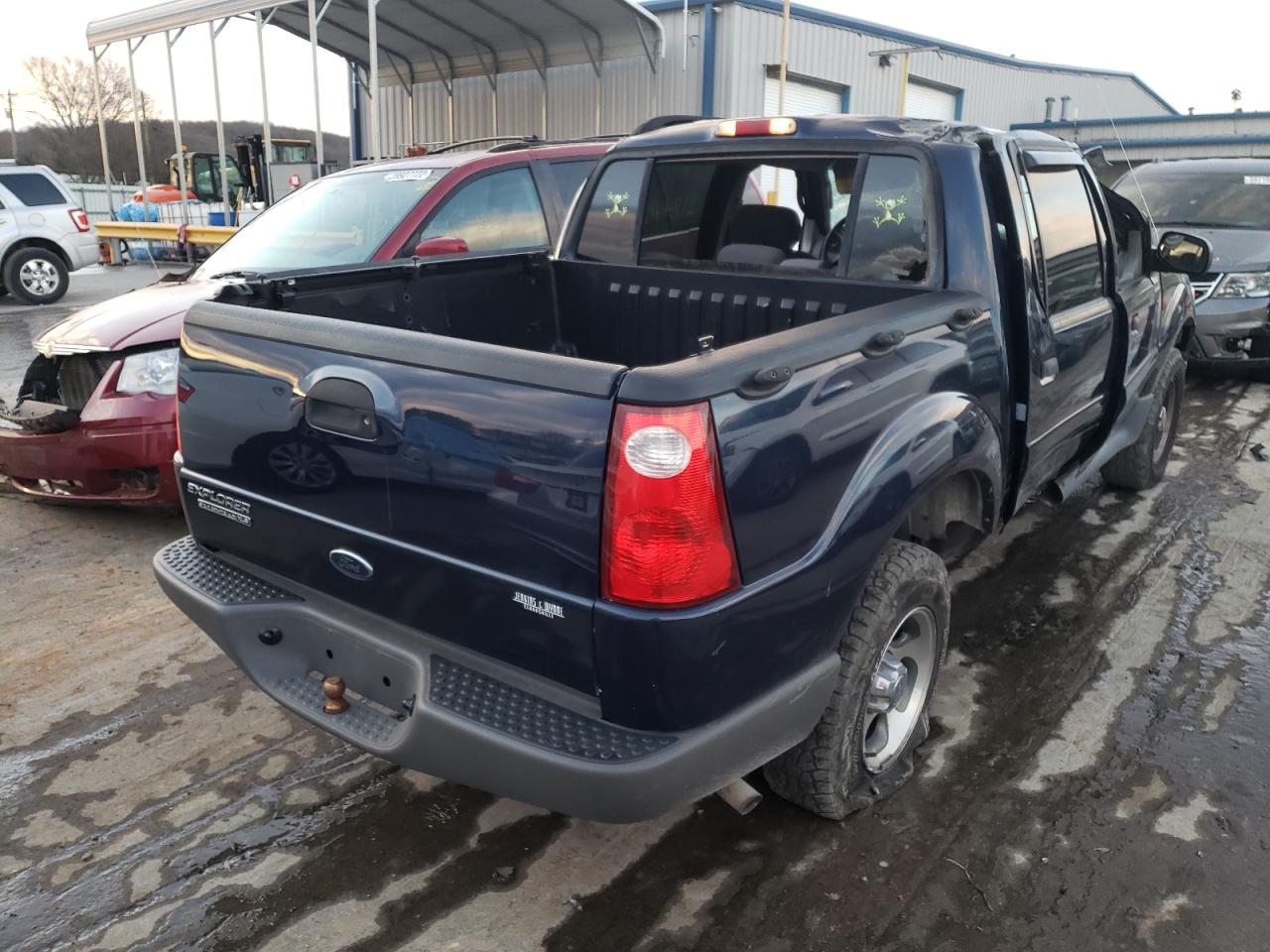 Photo 4 from auction – 2003 FORD EXPLORER S with VIN 1FMZU67E83UC81540