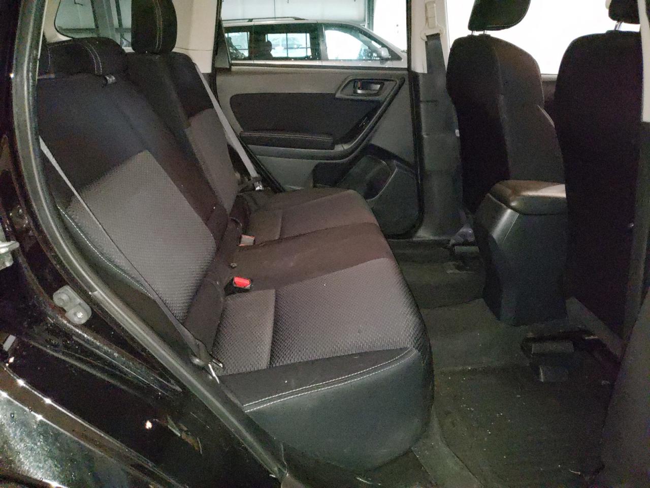 Photo 6 from auction – 2015 SUBARU FORESTER 2 with VIN JF2SJADC6FH833510