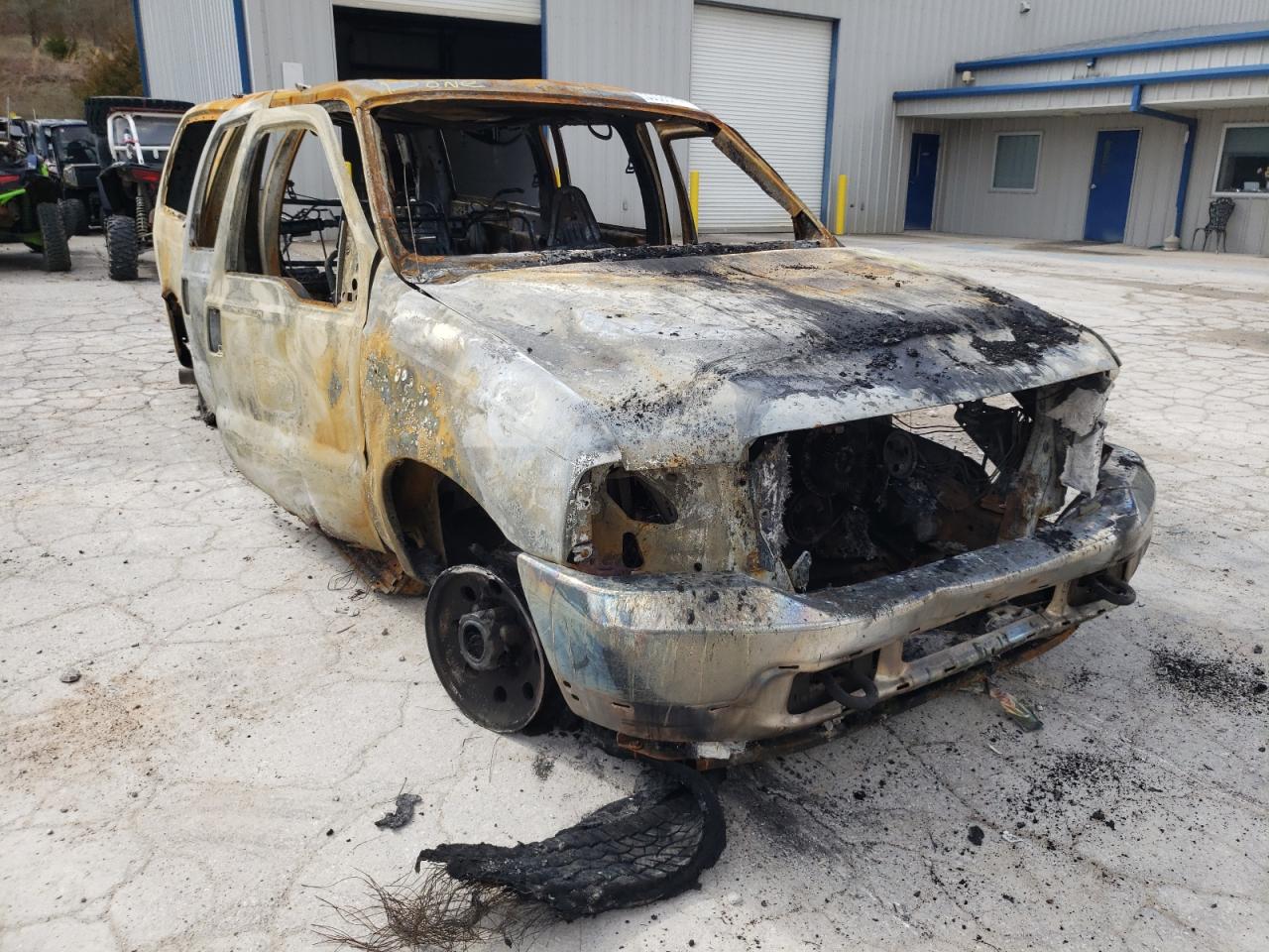 FORD EXCURSION 2001 with VIN 1FMSU43F21EA70958 - Photo from auction
