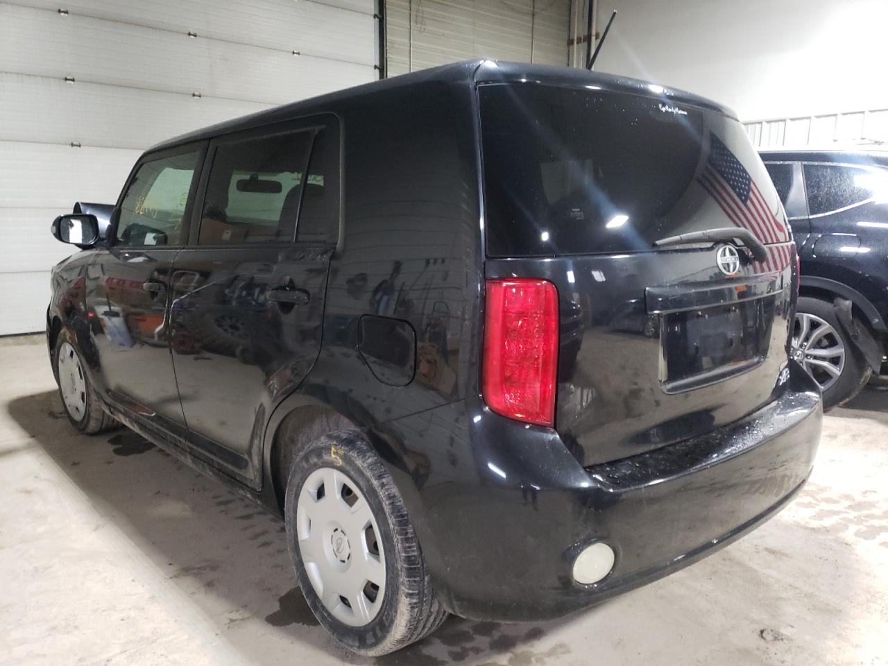 Photo 3 from auction – 2008 SCION XB with VIN JTLKE50E381025889