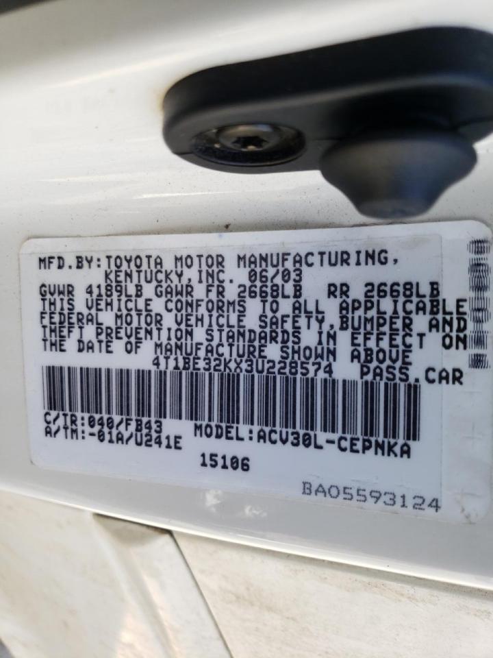 Photo 10 from auction – 2003 TOYOTA CAMRY LE with VIN 4T1BE32KX3U228574