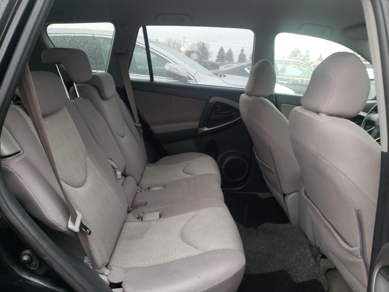 Photo 6 from auction – 2007 TOYOTA RAV4 with VIN JTMBD33V976036881