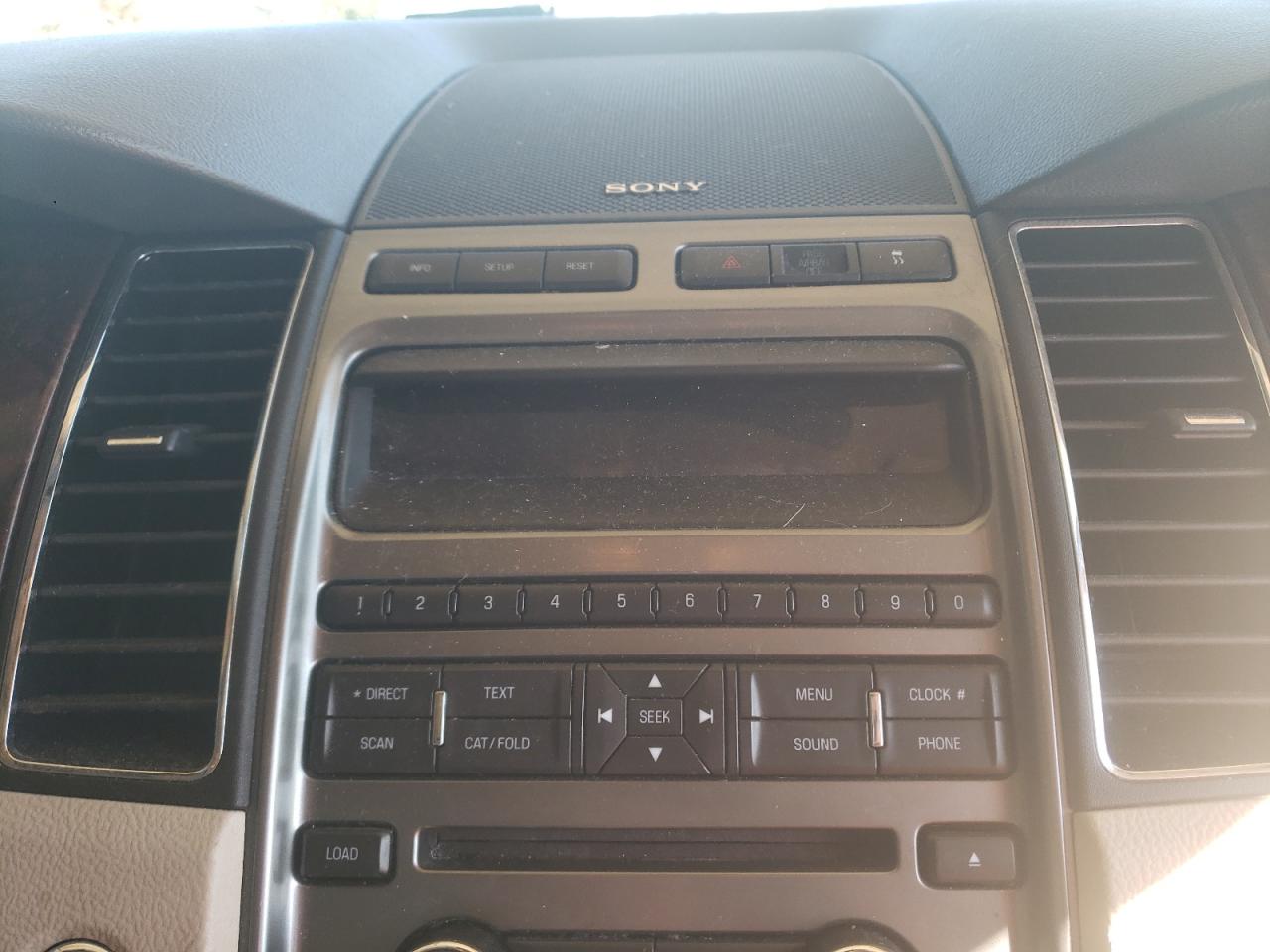 Photo 9 from auction – 2010 FORD TAURUS LIM with VIN 1FAHP2FW2AG125523