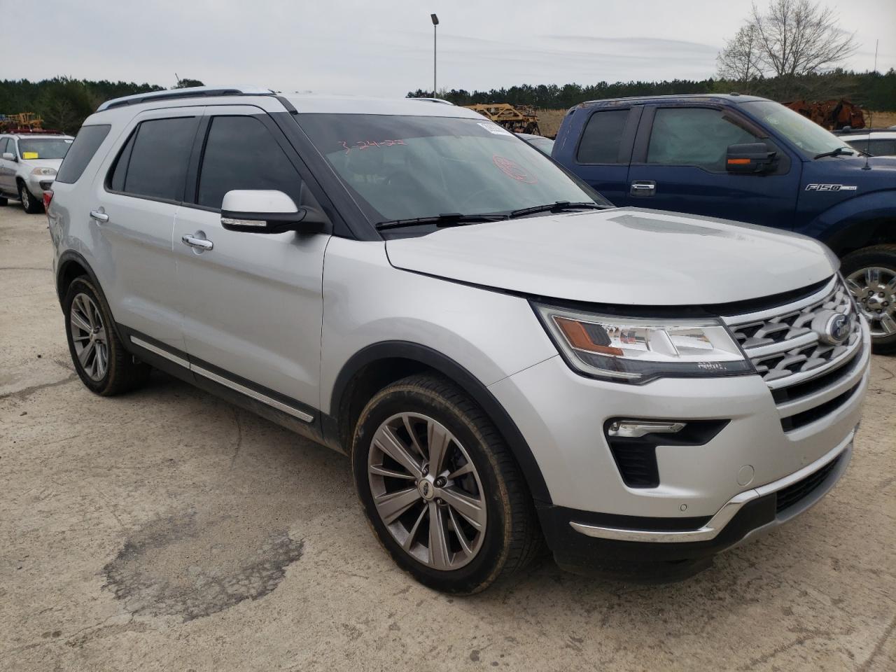 FORD EXPLORER L 2018 with VIN 1FM5K8F81JGB66463 - Photo from auction