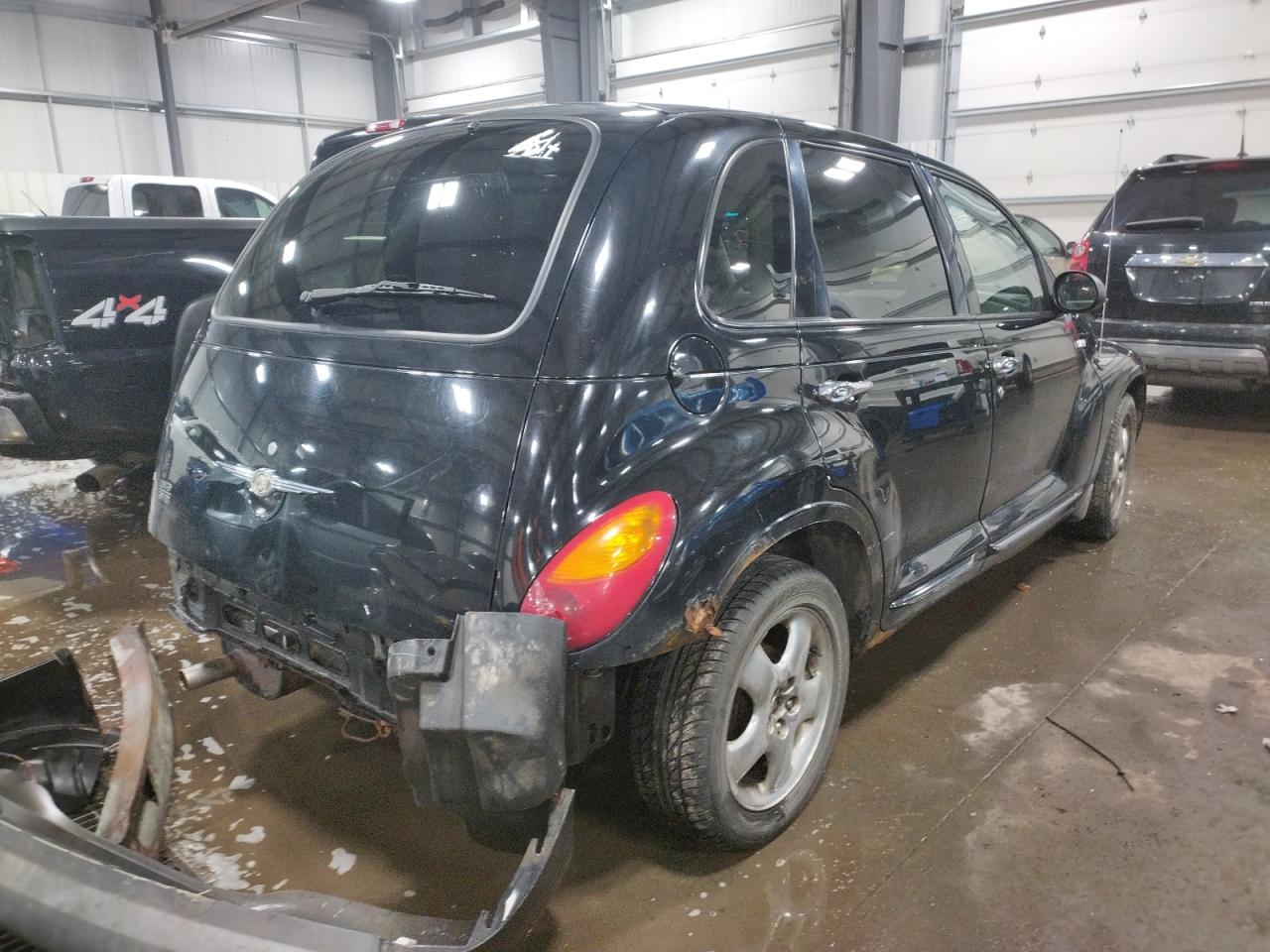 Photo 4 from auction – 2002 CHRYSLER PT CRUISER with VIN 3C8FY68B42T219205