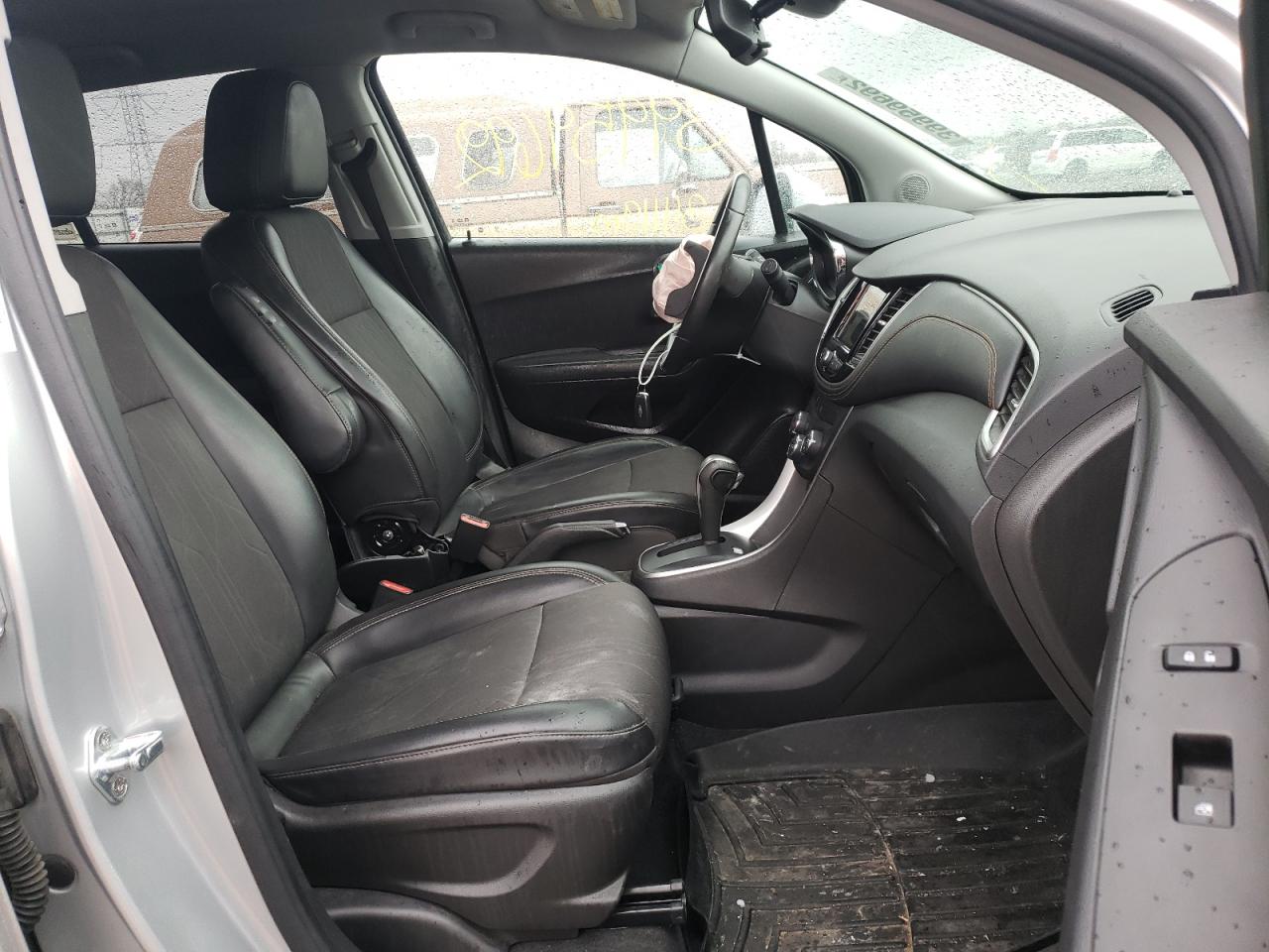 Photo 5 from auction – 2019 CHEVROLET TRAX 1LT with VIN KL7CJLSB4KB917120