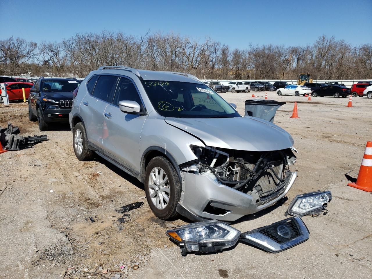 NISSAN ROGUE S 2019 with VIN KNMAT2MT0KP530748 - Photo from auction