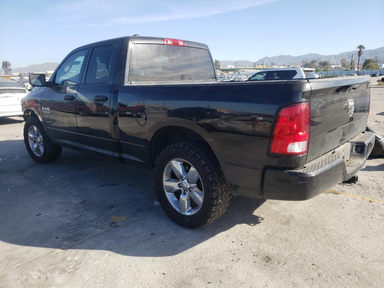 Photo 3 from auction – 2018 RAM 1500 ST with VIN 1C6RR6FG9JS330561