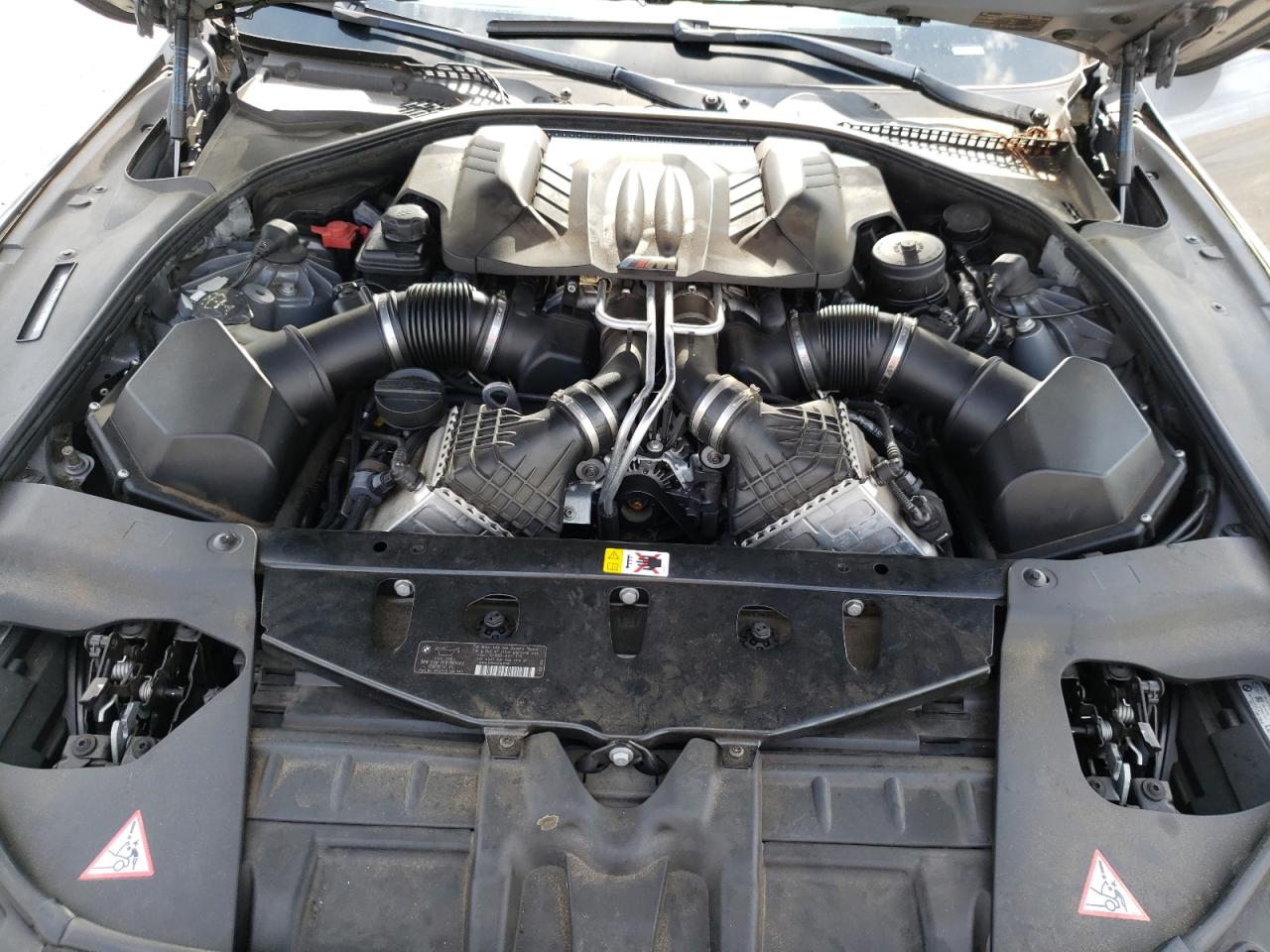 Photo 7 from auction – 2014 BMW M6 with VIN WBSLZ9C54EDZ78539