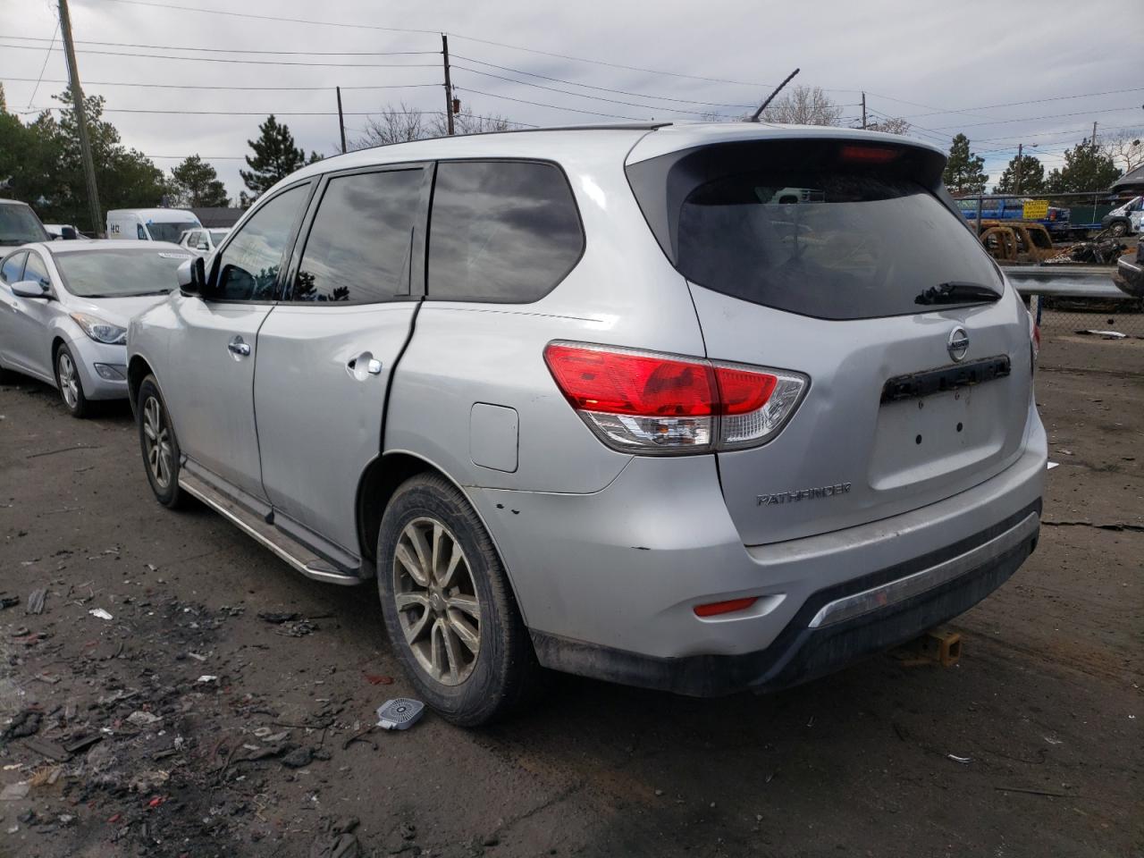 Photo 3 from auction – 2013 NISSAN PATHFINDER with VIN 5N1AR2MN8DC619165
