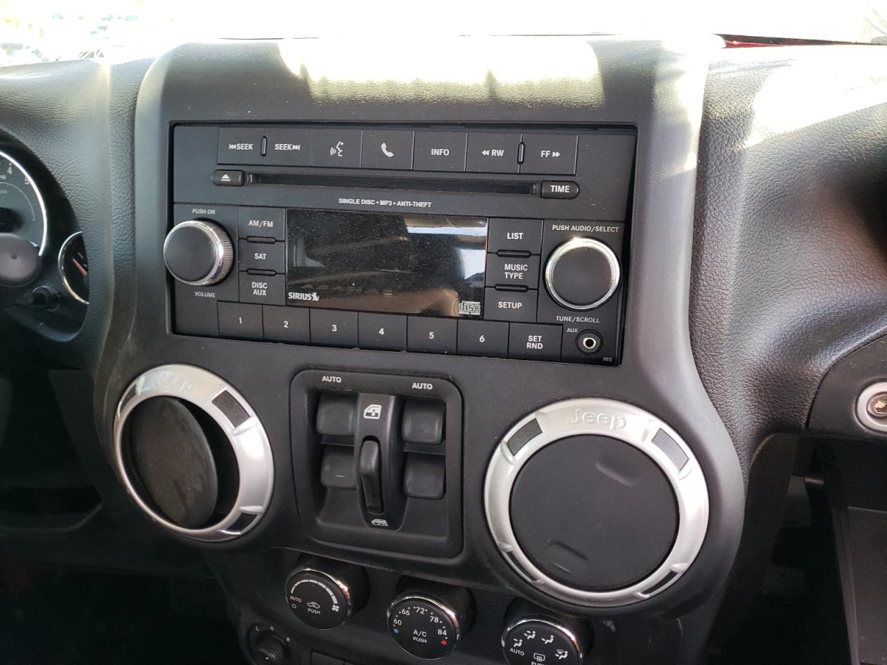 Photo 9 from auction – 2014 JEEP WRANGLER U with VIN 1C4BJWEGXEL115502