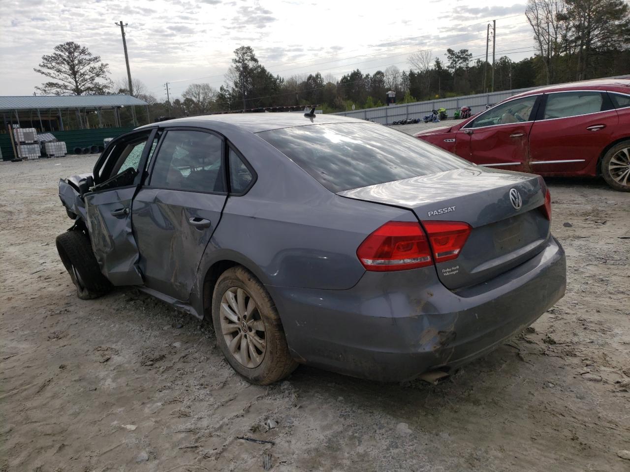 Photo 3 from auction – 2013 VOLKSWAGEN PASSAT S with VIN 1VWAP7A33DC023324