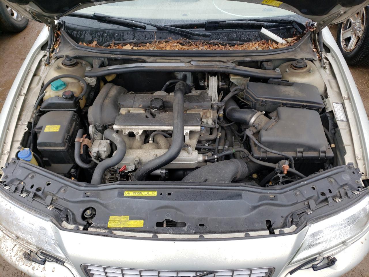 Photo 7 from auction – 2004 VOLVO S80 2.5T with VIN YV1TH59HX41379188