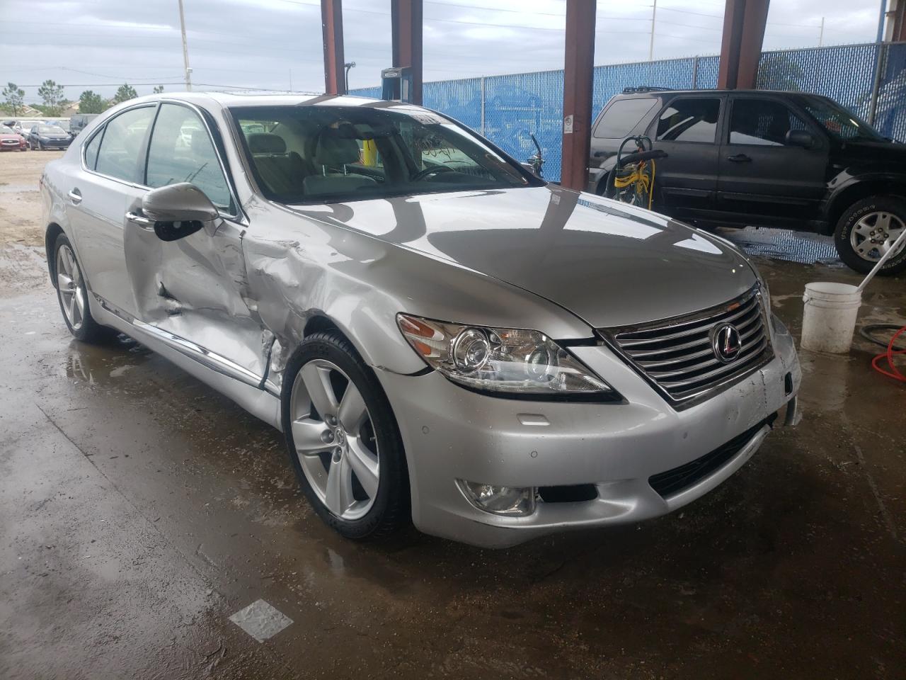 LEXUS LS 460 2012 with VIN JTHBL5EF2C5113397 - Photo from auction