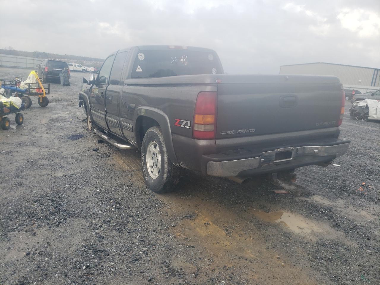Photo 3 from auction – 2001 CHEVROLET SILVERADO with VIN 1GCEK19T71E156852