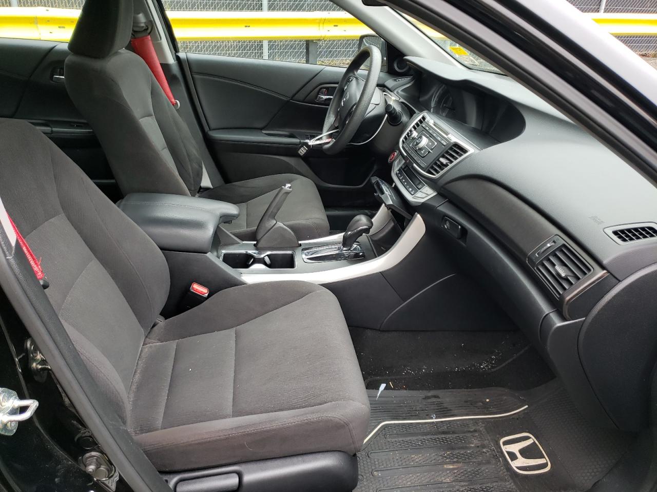 Photo 5 from auction – 2014 HONDA ACCORD EX with VIN 1HGCR2F71EA055532