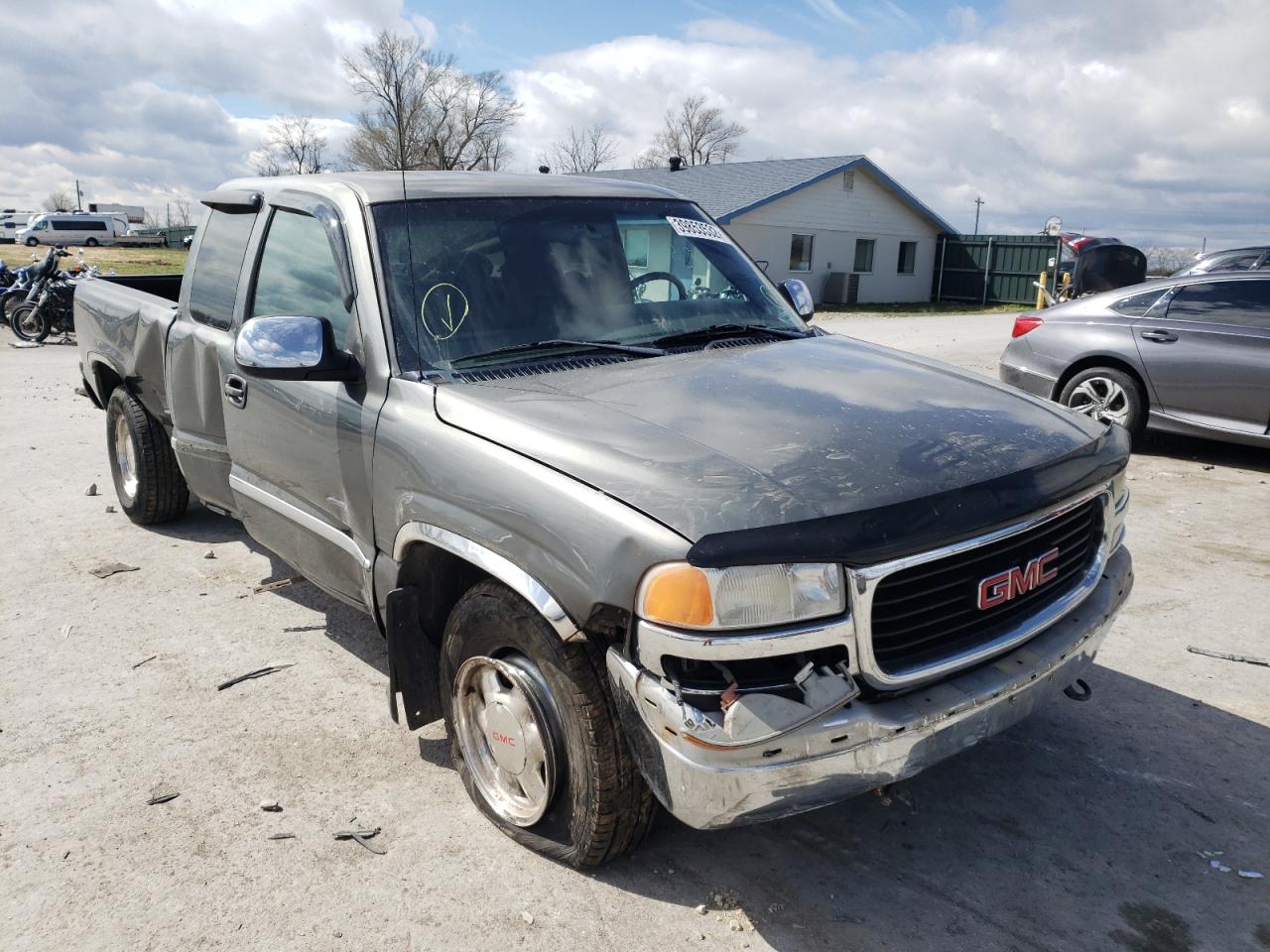 GMC NEW SIERRA 2001 con VIN 2GTEC19T211336836 - Foto de la subasta