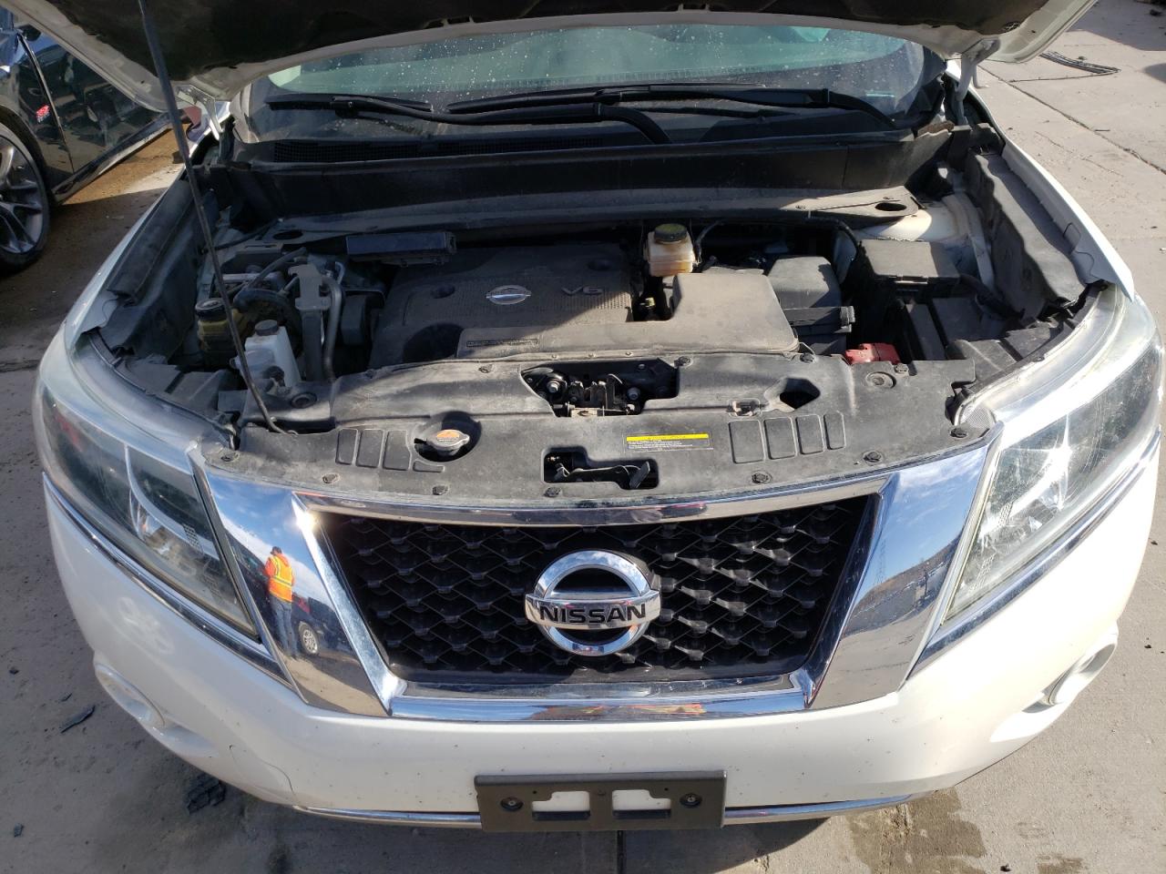 Photo 7 from auction – 2014 NISSAN PATHFINDER with VIN 5N1AR2MMXEC724458