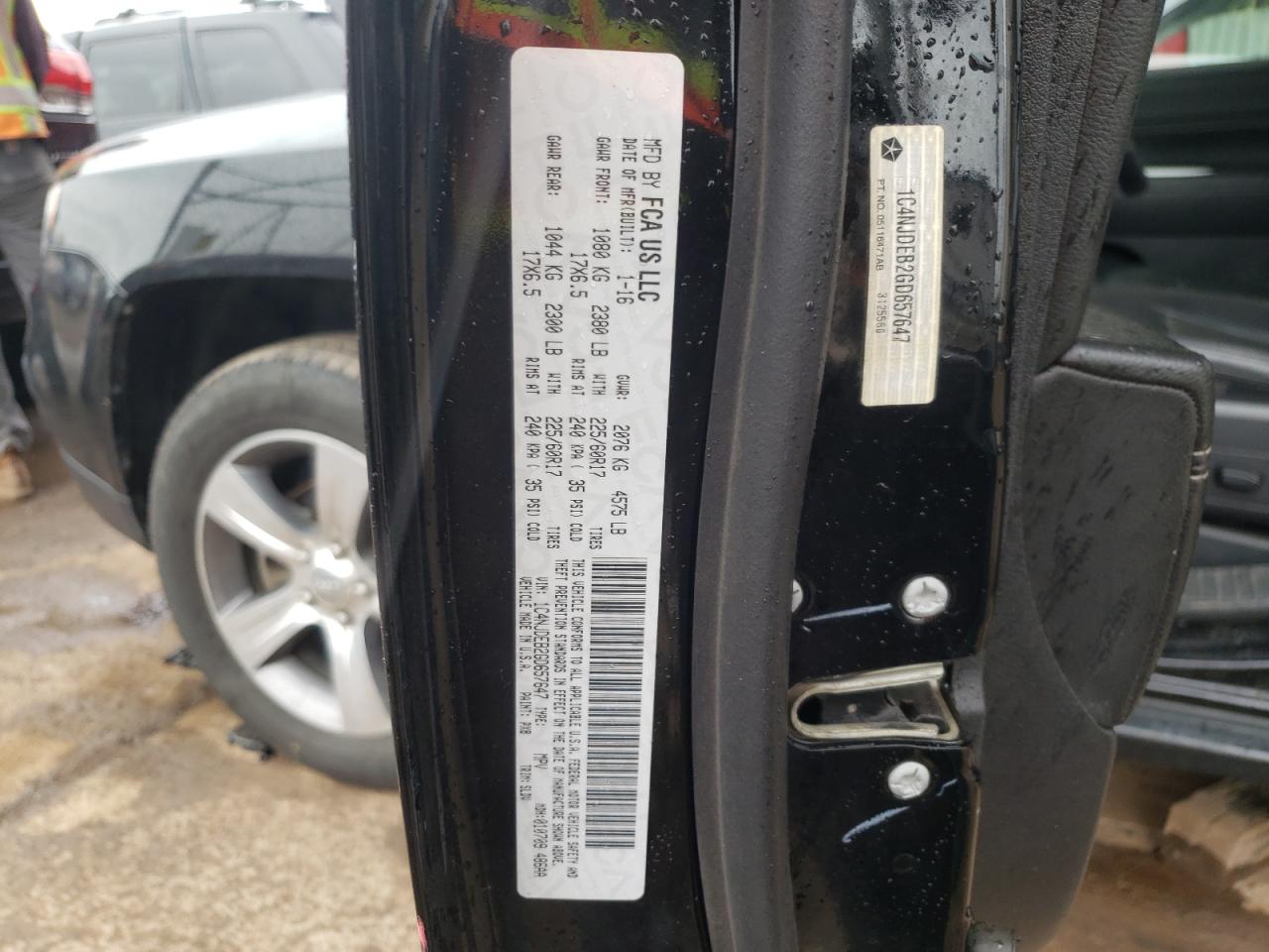 Photo 10 from auction – 2016 JEEP COMPASS LA with VIN 1C4NJDEB2GD657647