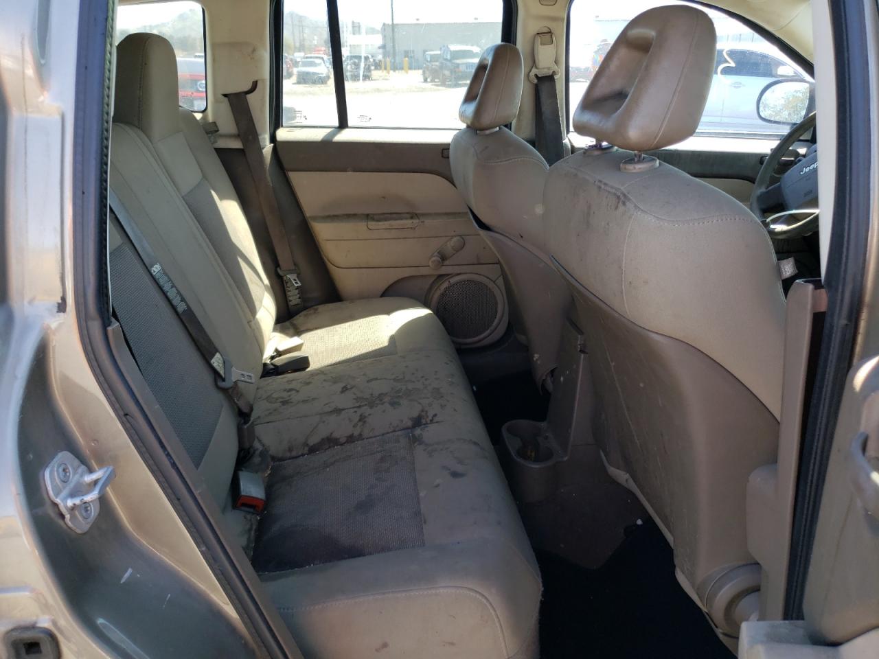 Photo 6 from auction – 2007 JEEP COMPASS with VIN 1J8FT47W47D116347