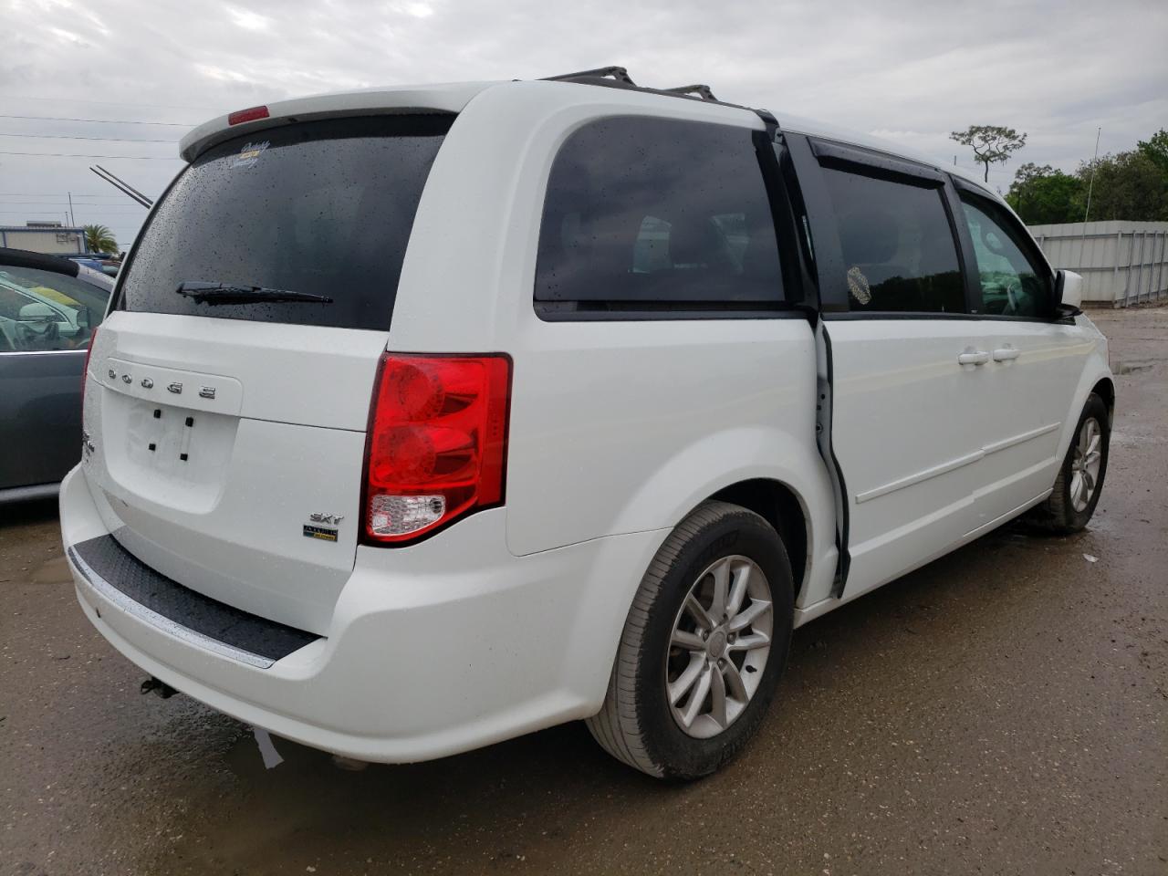 Photo 4 from auction – 2014 DODGE GRAND CARA with VIN 2C4RDGCG2ER262239
