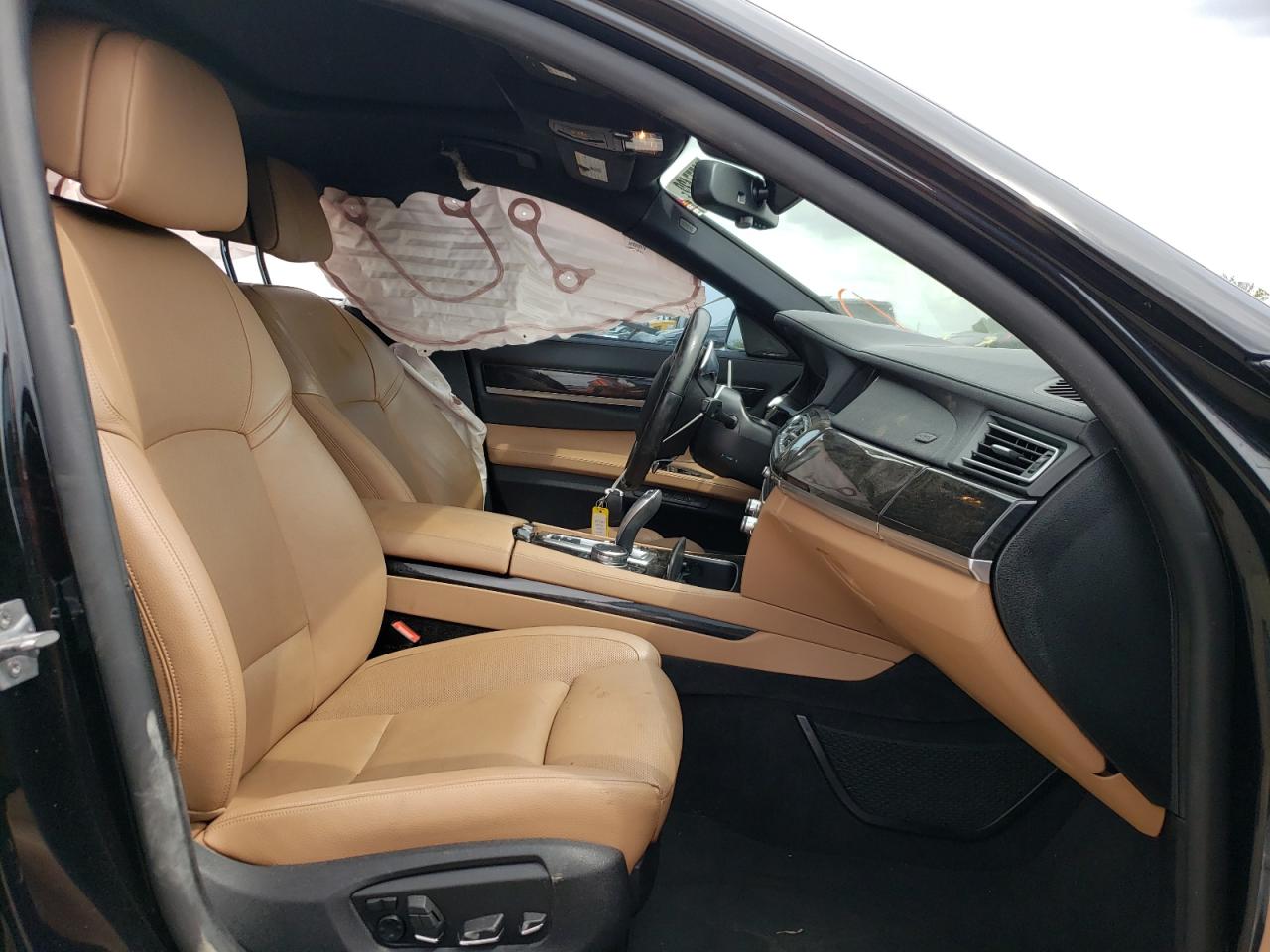 Photo 5 from auction – 2015 BMW 740 LI with VIN WBAYE4C51FD947162