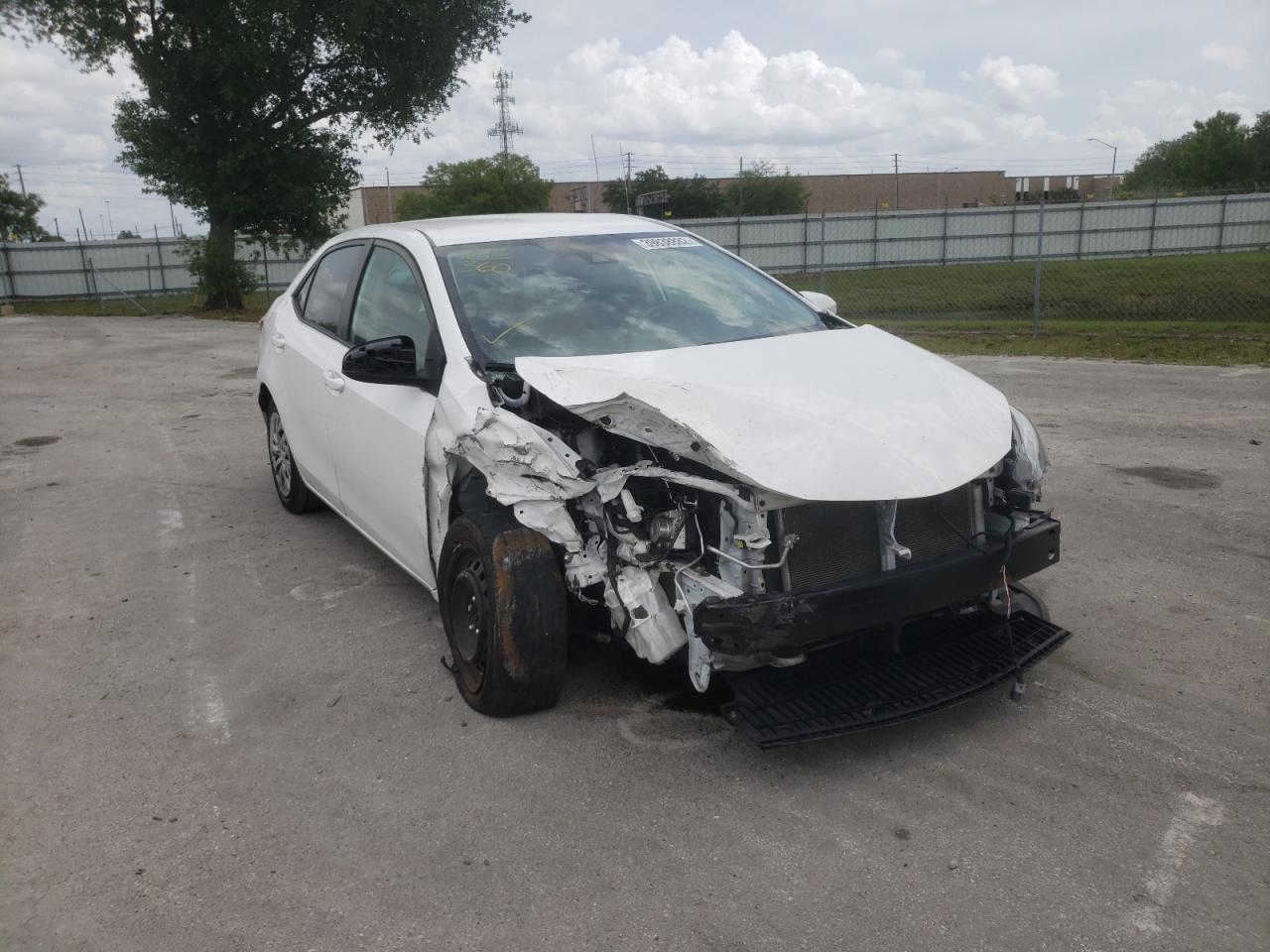 TOYOTA COROLLA L 2019 z numerem VIN 2T1BURHEXKC214911 - Zdjęcie z aukcji