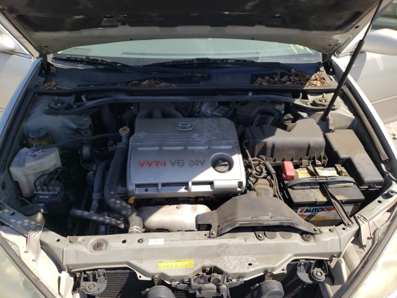 Photo 7 from auction – 2004 TOYOTA CAMRY LE with VIN 4T1BF32KX4U585607