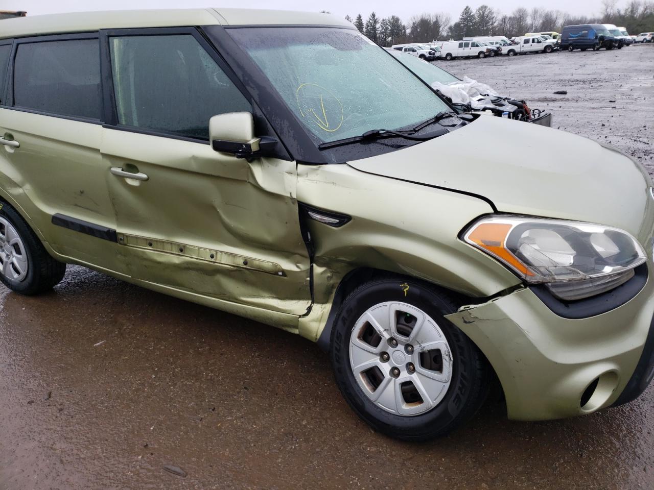 Photo 9 from auction – 2012 KIA SOUL with VIN KNDJT2A50C7428843