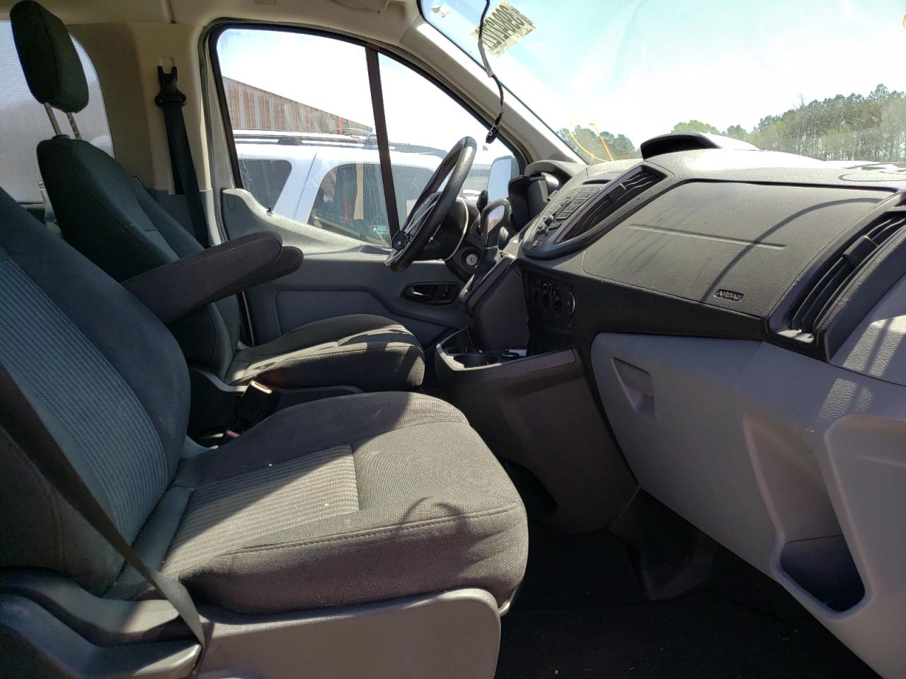 Photo 5 from auction – 2016 FORD TRANSIT T- with VIN 1FBZX2ZM9GKA44120