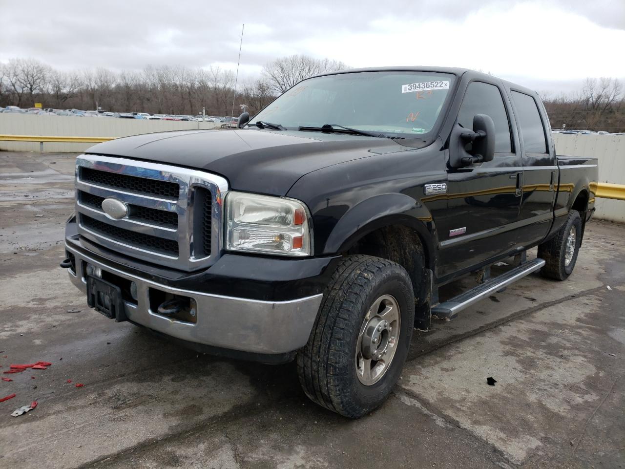 Photo 2 from auction – 2005 FORD F250 SUPER with VIN 1FTSW21P35EA18551