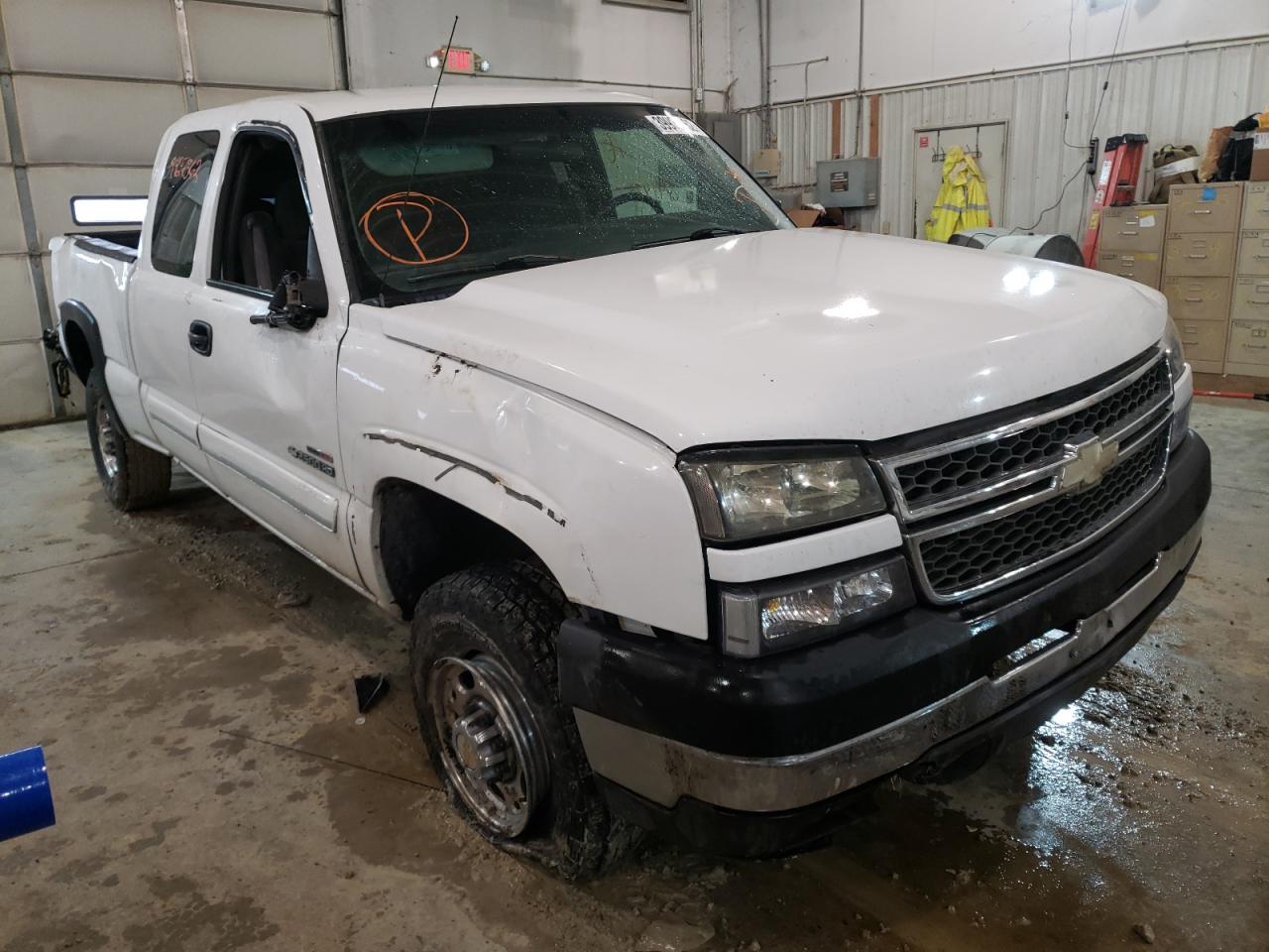 CHEVROLET SILVERADO 2003 with VIN 1GCHK291X3E212786 - Photo from auction