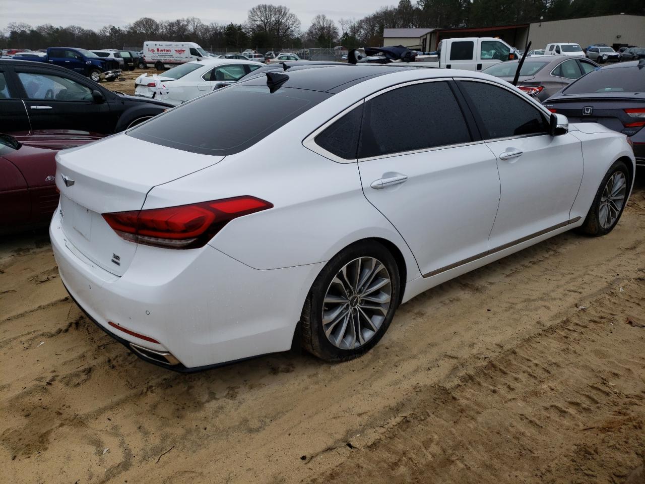 Photo 4 from auction – 2017 GENESIS G80 BASE with VIN KMHGN4JE1HU207238