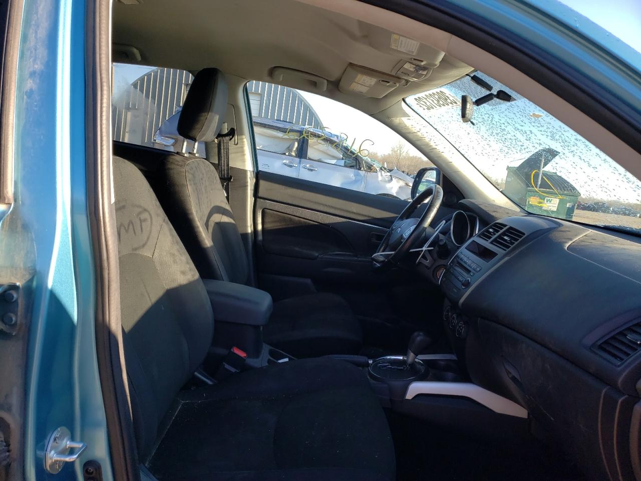 Photo 5 from auction – 2013 MITSUBISHI OUTLANDER with VIN 4A4AP3AU1DE013084