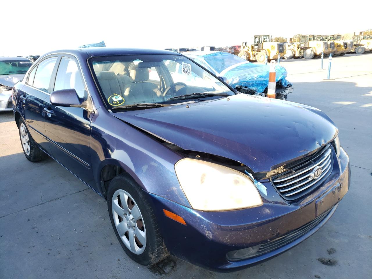 KIA OPTIMA LX 2008 with VIN KNAGE123285204789 - Photo from auction