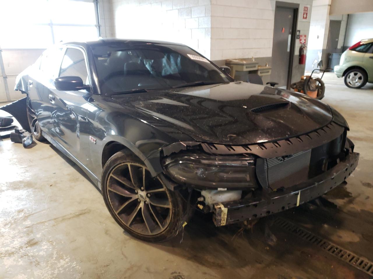 DODGE CHARGER R/ 2018 with VIN 2C3CDXGJ9JH253425 - Photo from auction