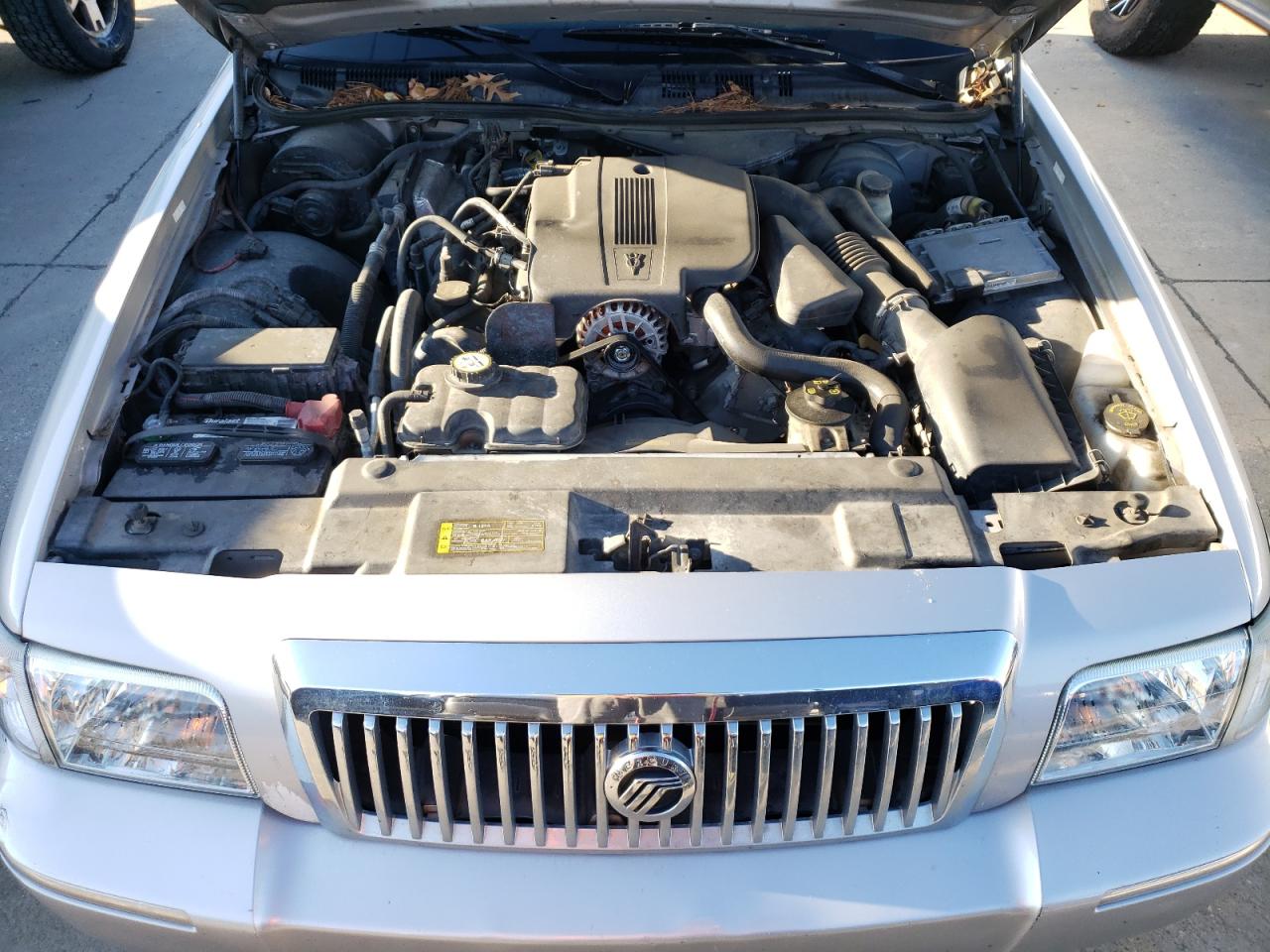 Photo 7 from auction – 2007 MERCURY GRAND MARQ with VIN 2MEFM75V87X622545