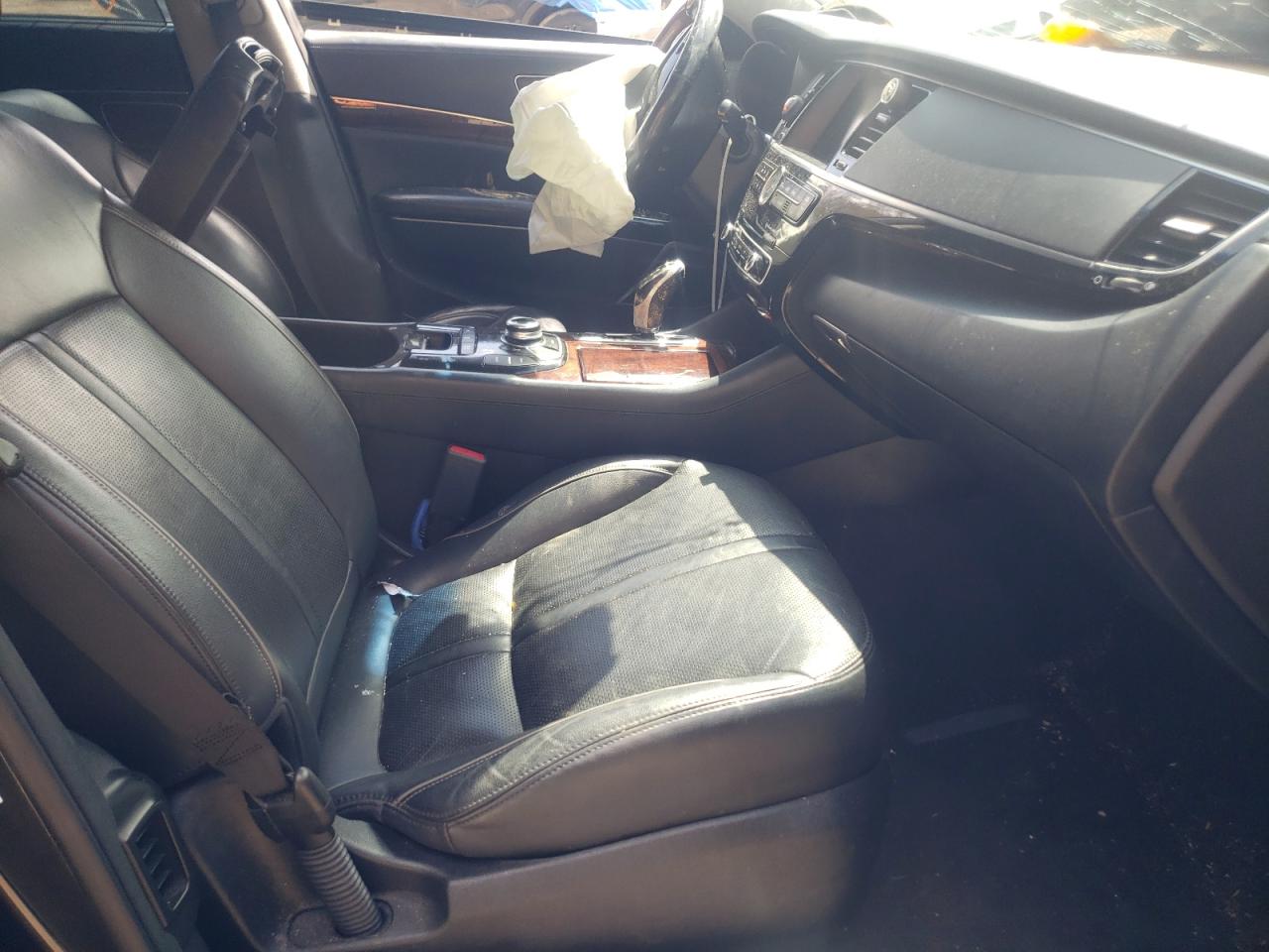 Photo 5 from auction – 2015 KIA K900 with VIN KNALW4D48F6022430