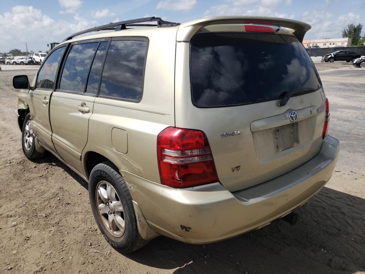 Photo 3 from auction – 2002 TOYOTA HIGHLANDER with VIN JTEGF21A220045908