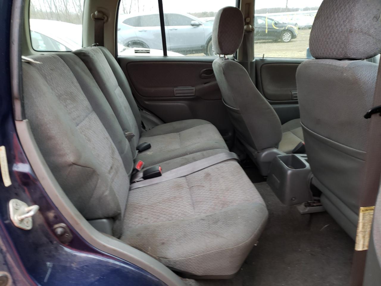 Photo 6 from auction – 2001 CHEVROLET TRACKER with VIN 2CNBJ13C516920244