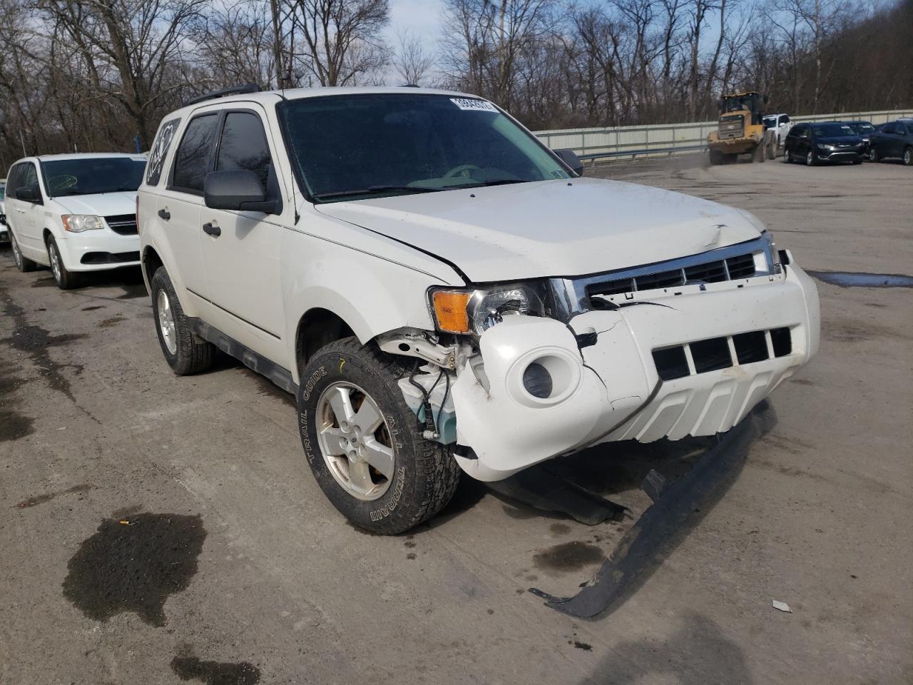 FORD ESCAPE XLS 2010 with VIN 1FMCU0C79AKD17576 - Photo from auction