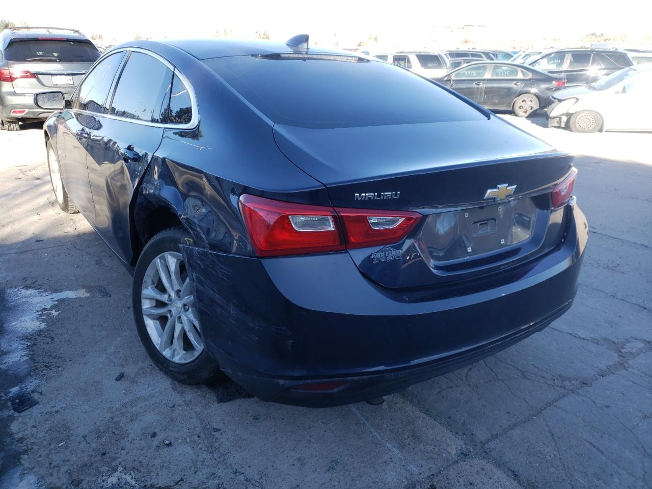 Photo 3 from auction – 2017 CHEVROLET MALIBU LT with VIN 1G1ZE5ST2HF169693