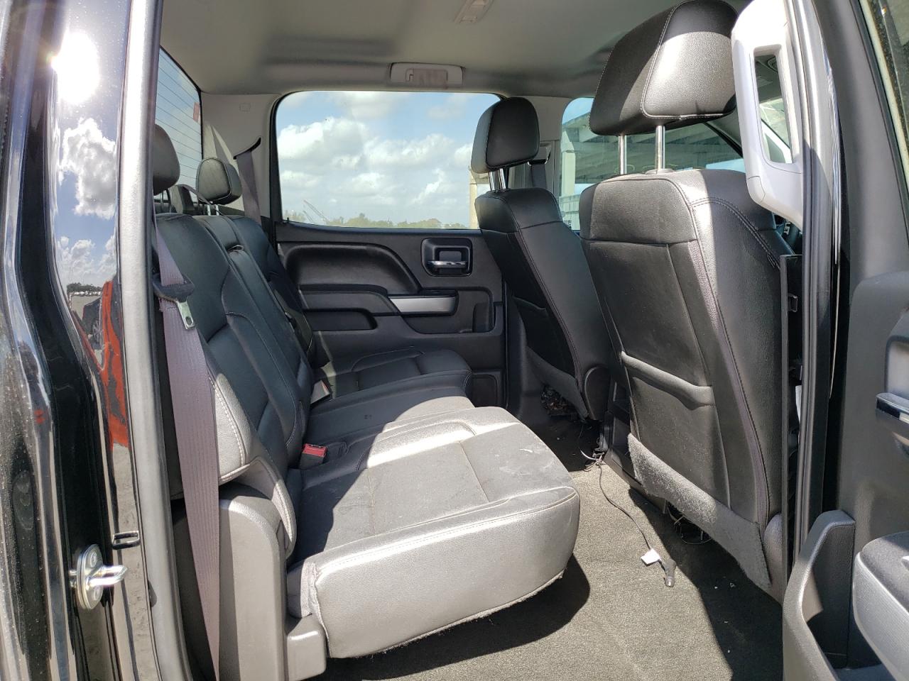 Photo 6 from auction – 2017 CHEVROLET SILVERADO with VIN 3GCUKREC7HG113941